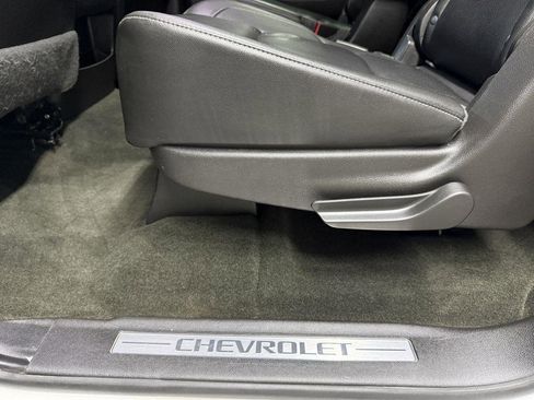 Used 2017 Chevrolet Suburban Premier image 25