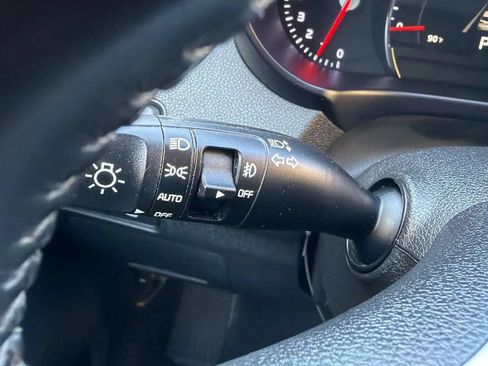 Used 2019 Kia Sorento EX AWD/4WD image 14
