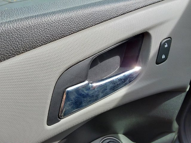 Used 2020 Chevrolet Sonic Premier FWD image 17