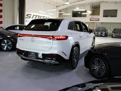 Used 2023 Mercedes-Benz EQS 580 4MATIC SUV image 46