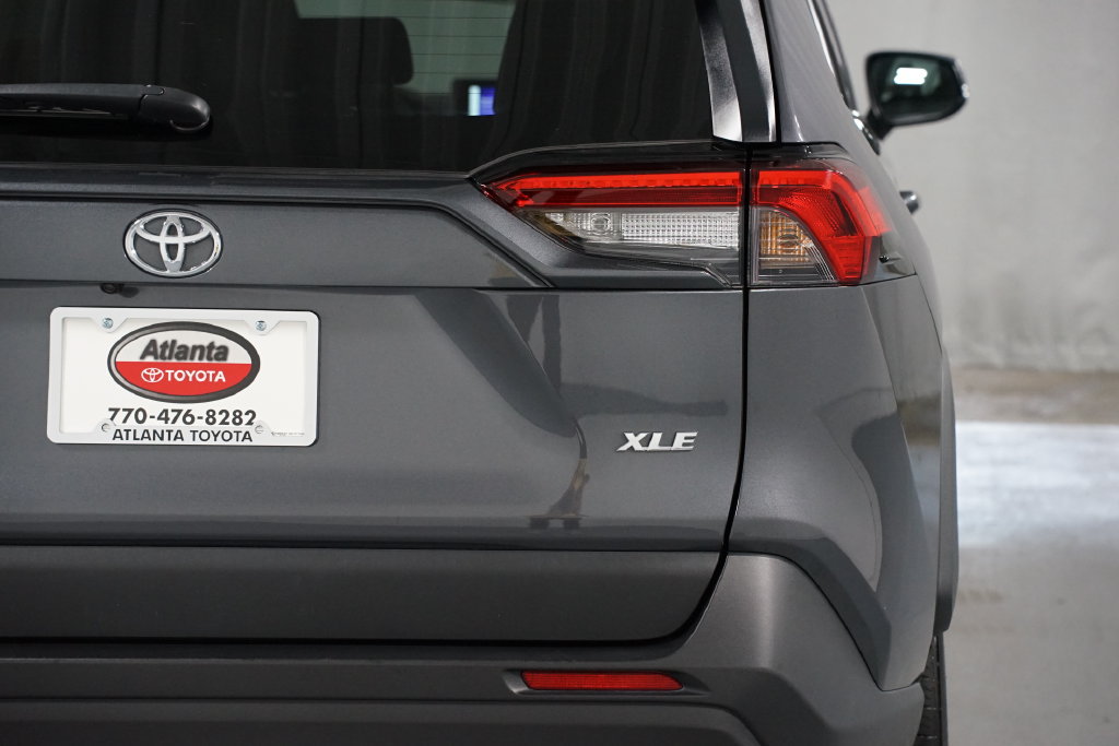 Certified 2025 Toyota RAV4 XLE FWD image 10