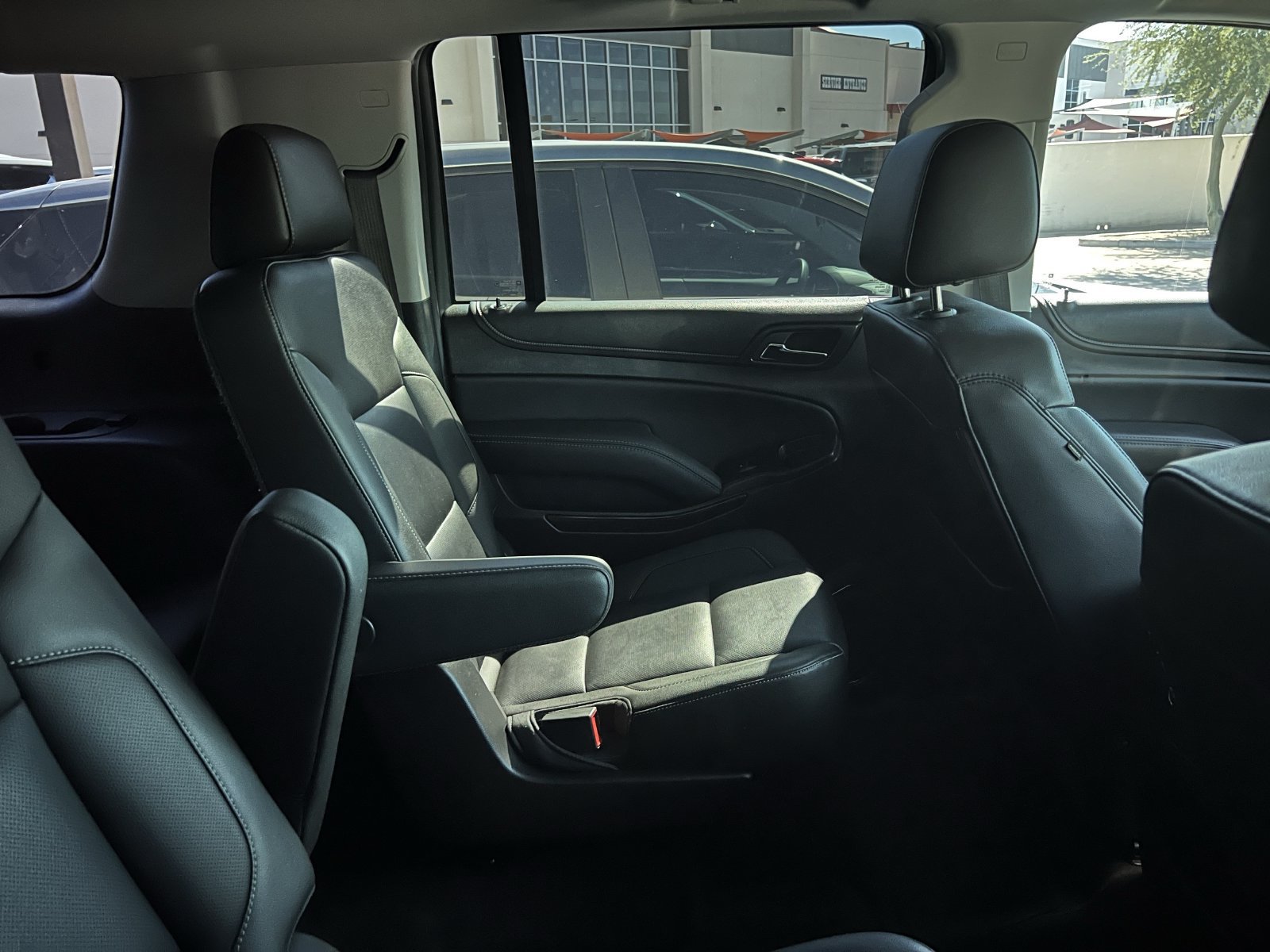 Used 2018 GMC Yukon XL SLT w/ Open Road Package AWD/4WD image 8