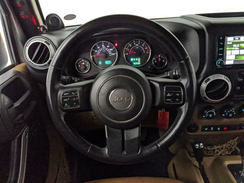 Used 2014 Jeep Wrangler Unlimited Rubicon w/ Dual Top Group AWD/4WD image 12