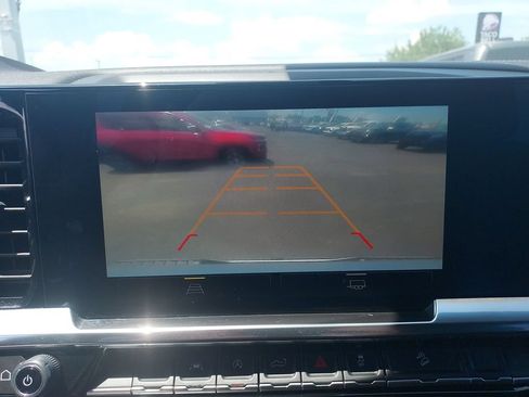 Used 2025 Chevrolet Silverado 1500 RST AWD/4WD image 21