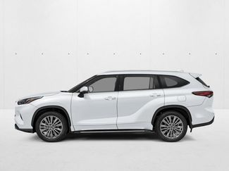 New 2026 Toyota Highlander Platinum AWD/4WD video 3
