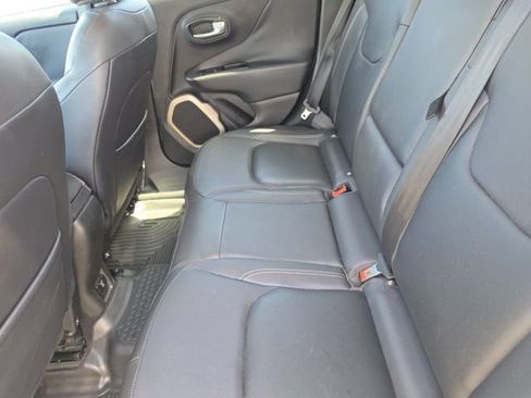 Used 2017 Jeep Renegade Limited FWD image 13