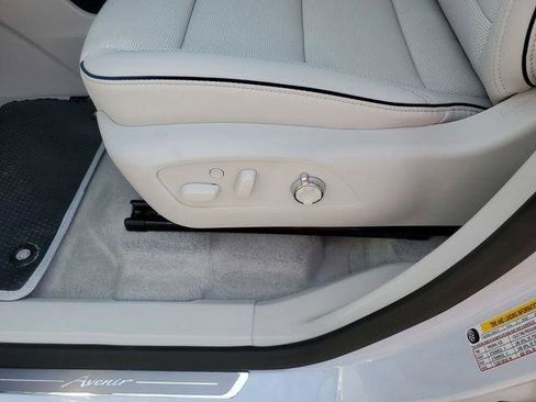 New 2026 Buick Enclave Avenir w/ Super Cruise Package FWD image 12