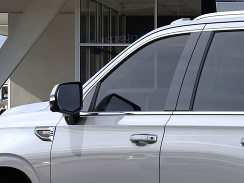 New 2026 GMC Yukon Elevation image 12