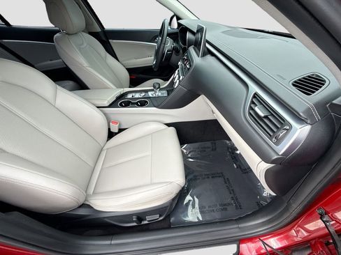Used 2020 Genesis G70 2.0T image 14