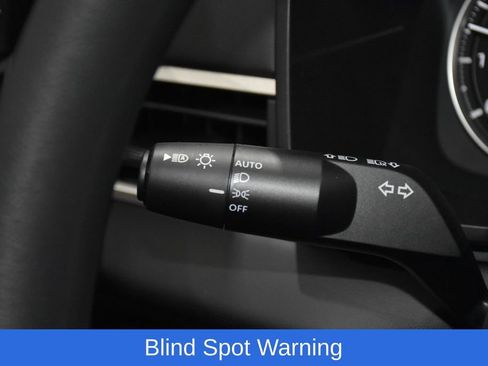 New 2026 Mitsubishi Outlander ES image 10