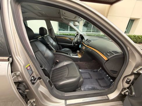 Used 2006 Mercedes-Benz E 55 AMG E 55 AMG Sedan 4D image 17