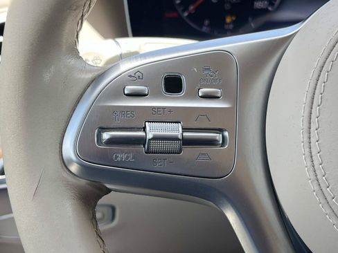 Used 2018 Mercedes-Benz S 560 Sedan image 30