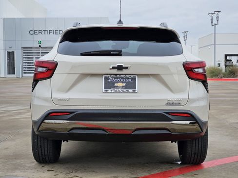 New 2026 Chevrolet Trax ACTIV w/ Sunroof Package image 8