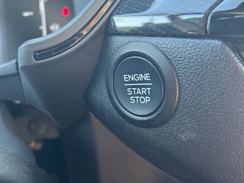 Used 2025 Ford Escape ST-Line AWD/4WD image 18
