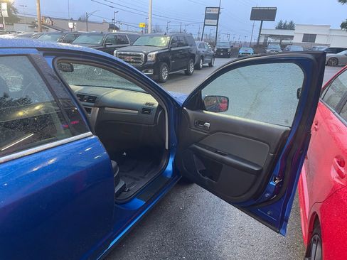 Used 2011 Ford Fusion SE w/ 202A Rapid Spec Order Code image 25