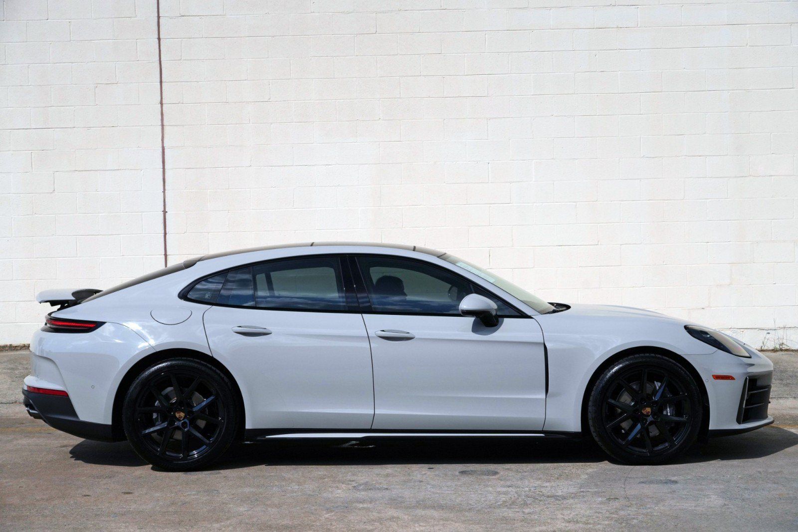 Used 2025 Porsche Panamera image 60