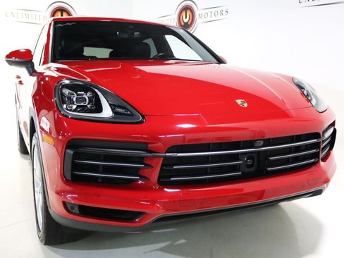 Used 2022 Porsche Cayenne Platinum Edition AWD/4WD image 32