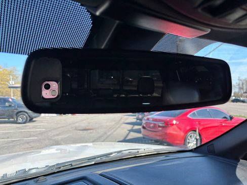 Used 2016 Ford F150 Platinum w/ Equipment Group 701A Luxury image 31