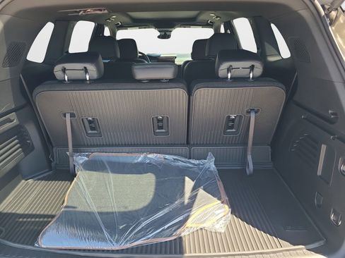 New 2026 GMC Acadia AT4 w/ Super Cruise Package AWD/4WD image 9