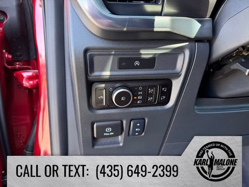Used 2025 Ford F150 Lariat AWD/4WD image 17