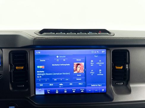 Used 2024 Ford Bronco Badlands image 5