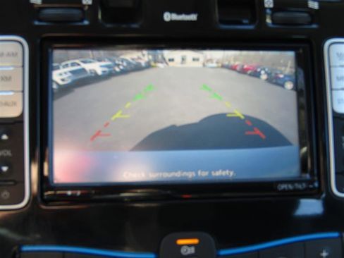 Used 2015 Nissan Leaf SV w/ LED & Quick Charge Package image 20