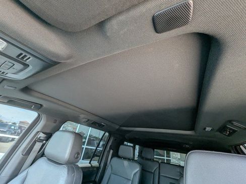 Used 2021 Chevrolet Suburban Z71 w/ Luxury Package AWD/4WD image 22