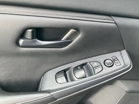 Used 2025 Nissan Sentra S FWD image 13