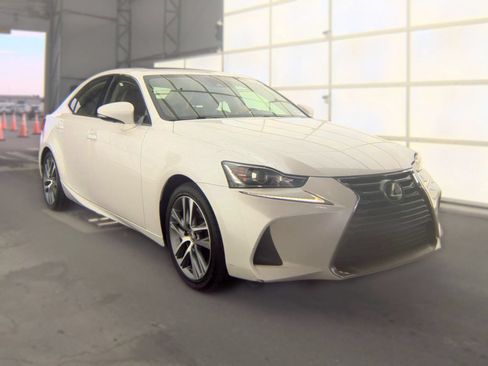 Used 2019 Lexus IS 300 w/ Accessory Package RWD image 4