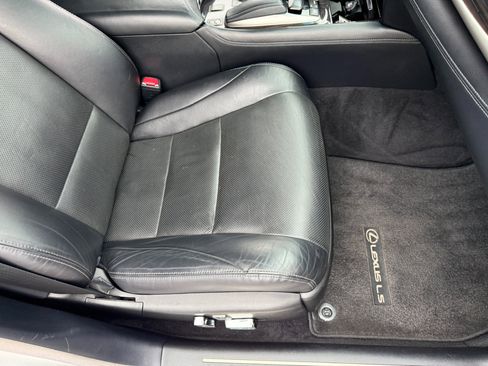 Used 2013 Lexus LS 460 4dr Sdn AWD image 13