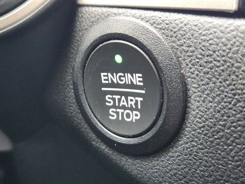 Used 2022 Ford Escape SE w/ Convenience Package image 18