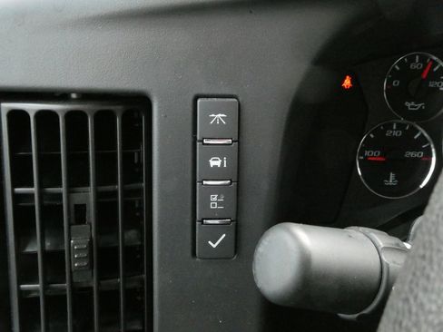 Used 2024 Chevrolet Express 2500 w/ Driver Convenience Package image 12