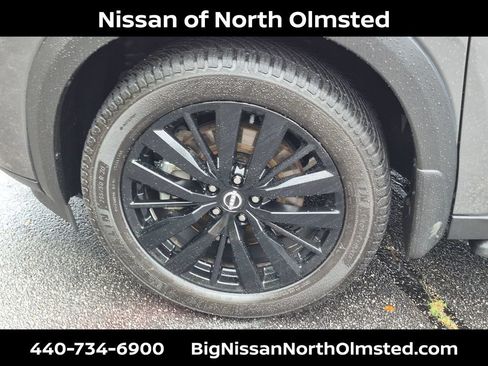 Certified 2024 Nissan Pathfinder Platinum w/ Lighting Package (N93) AWD/4WD image 32