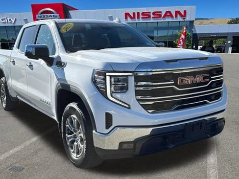 Used 2025 GMC Sierra 1500 SLT AWD/4WD image 1