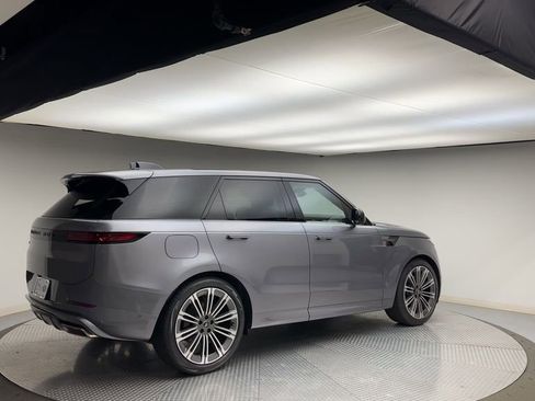 Certified 2024 Land Rover Range Rover Sport Dynamic SE AWD/4WD image 8