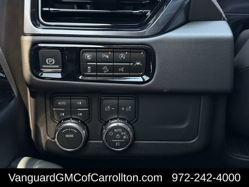 New 2026 GMC Yukon XL AT4 w/ AT4 Premium Package AWD/4WD image 20