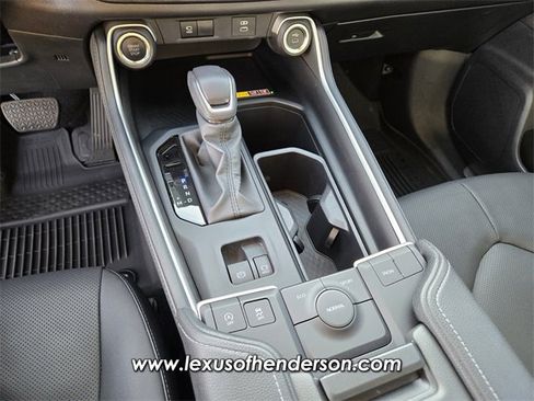 Used 2025 Toyota Grand Highlander FWD image 25