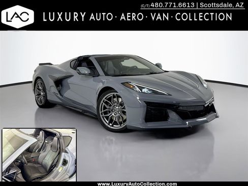 Used 2025 Chevrolet Corvette Z06 RWD image 1