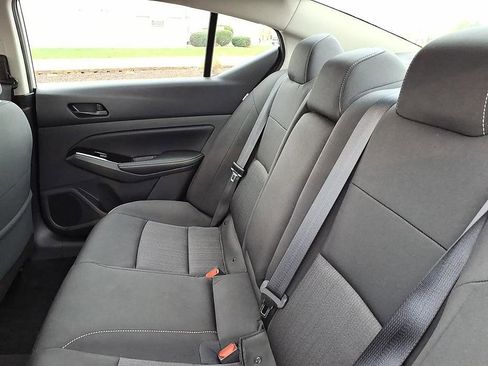 Used 2023 Nissan Altima 2.5 SV w/ SV Premium Package AWD/4WD image 21