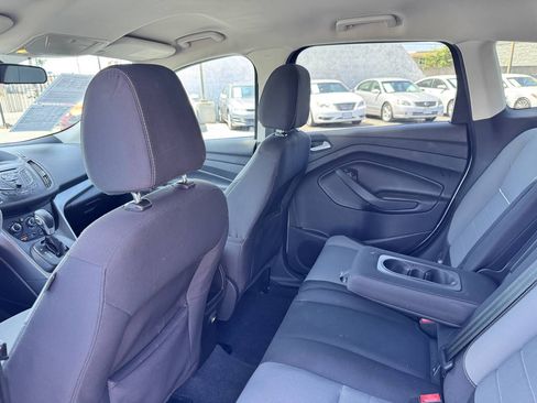 Used 2015 Ford Escape SE FWD image 27