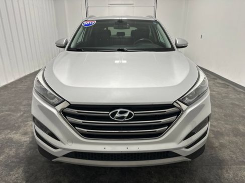 Used 2017 Hyundai Tucson Limited AWD/4WD image 2