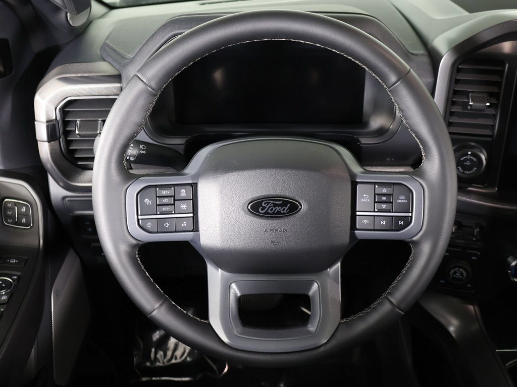 Used 2025 Ford F150 Lariat AWD/4WD image 45