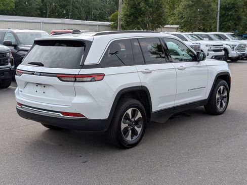 Used 2024 Jeep Grand Cherokee Limited 4xe AWD/4WD image 3