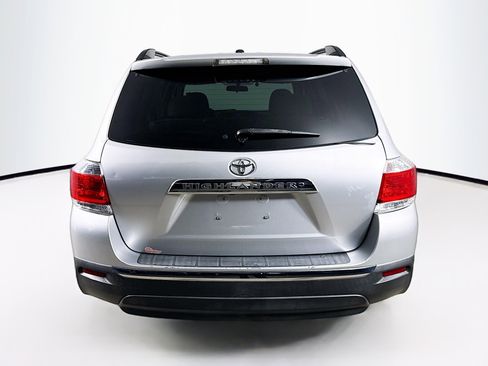 Used 2012 Toyota Highlander Base image 30