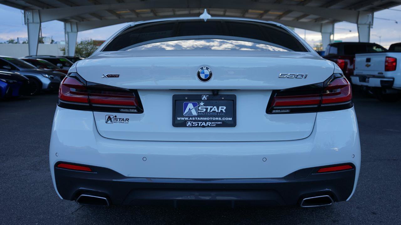 Used 2023 BMW 530i xDrive w/ M Sport Package AWD/4WD image 4