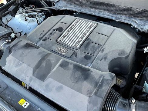 Used 2018 Land Rover Range Rover Supercharged image 42