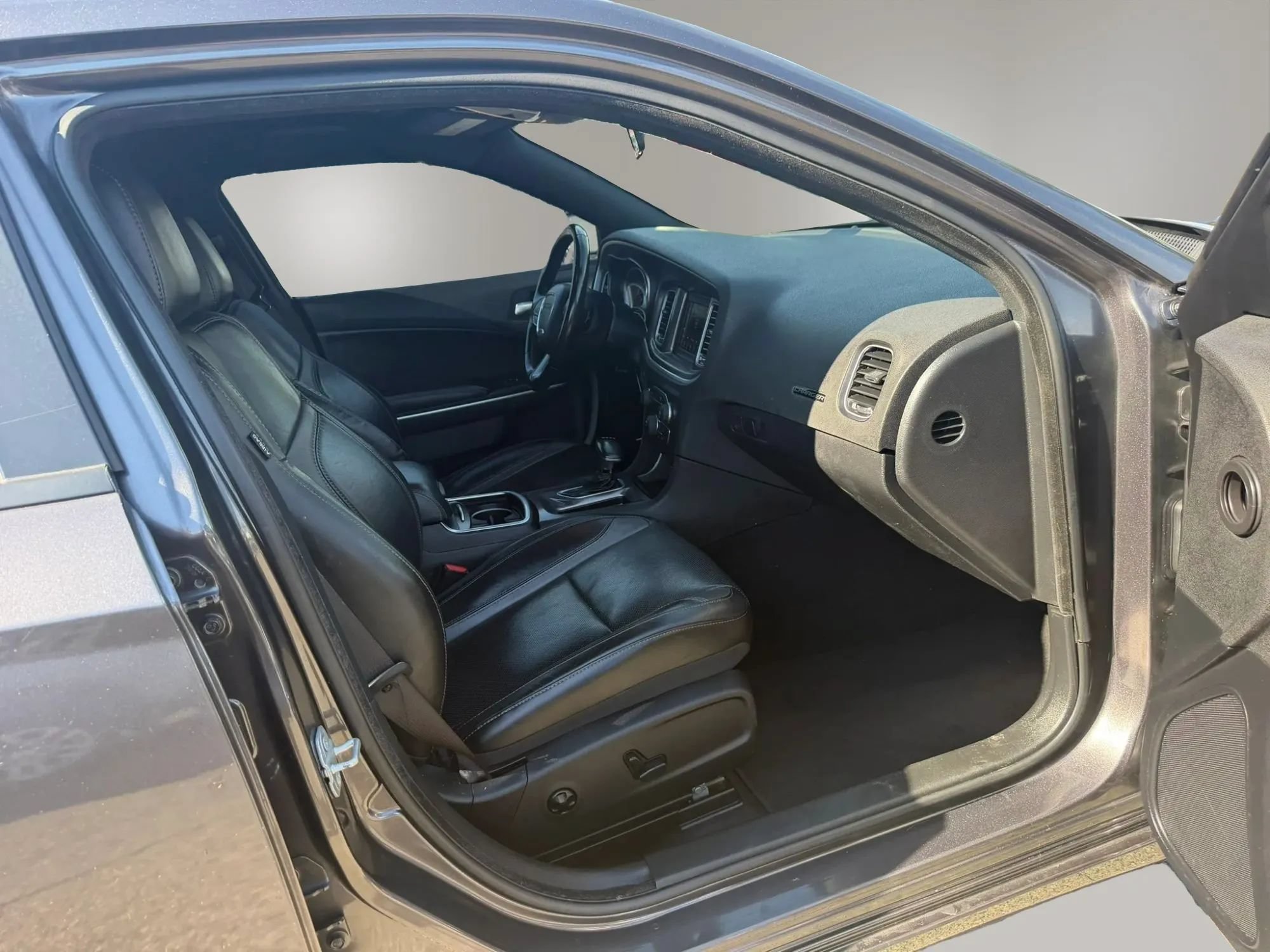 Used 2021 Dodge Charger SXT w/ Leather Interior Group RWD image 26