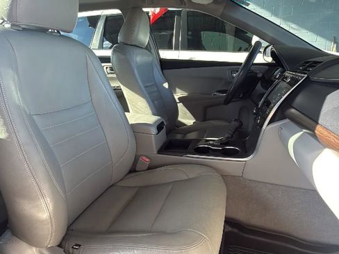 Used 2016 Toyota Camry LE image 17