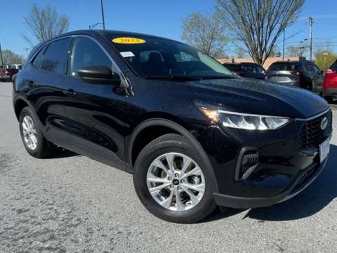 Used 2023 Ford Escape Active AWD/4WD image 8