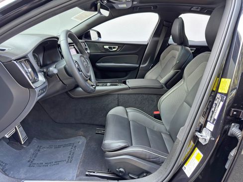 Used 2022 Volvo S60 T8 R-Design w/ Climate Package AWD/4WD image 17